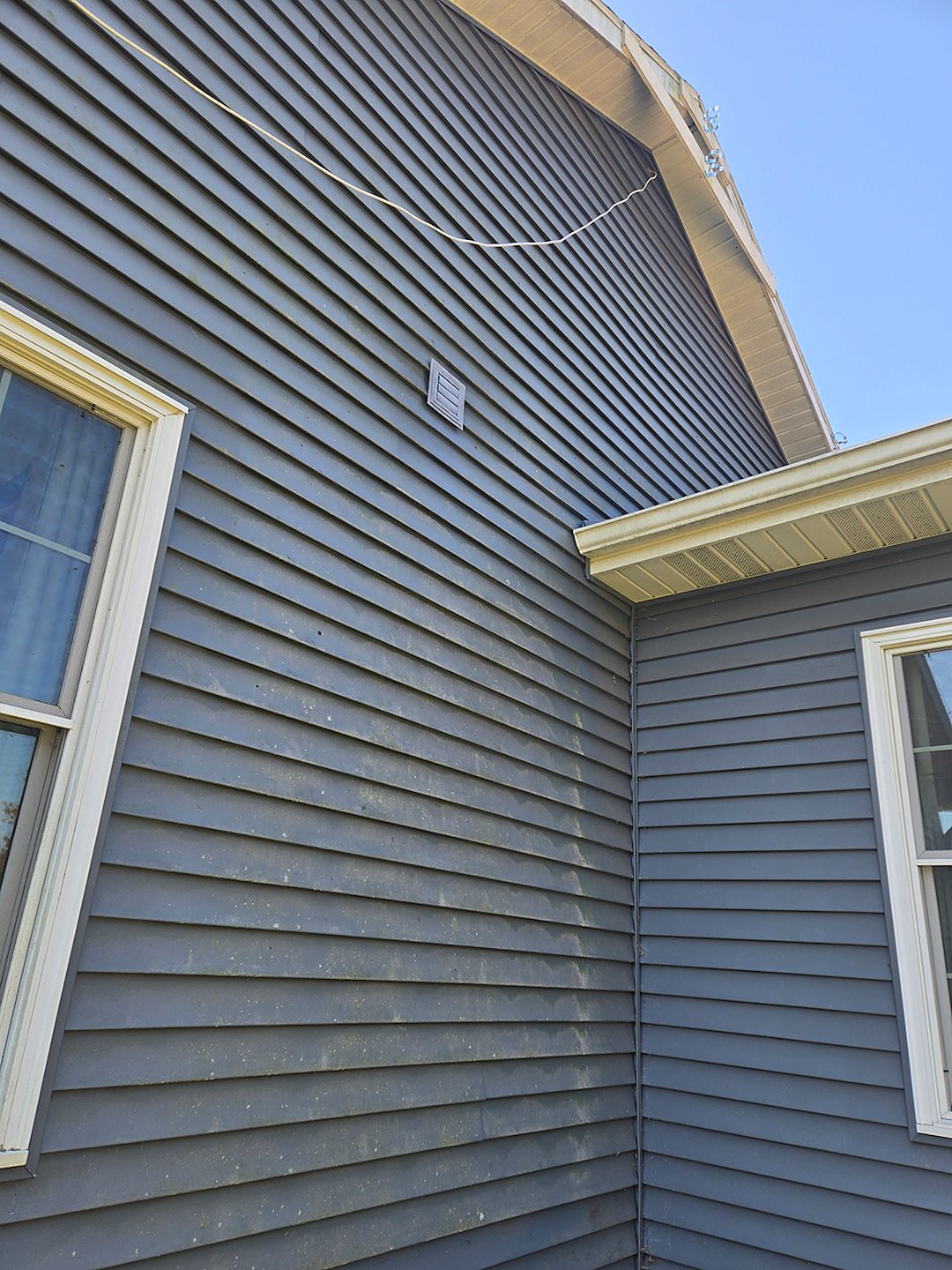 Superior quality house and garage washing in Battle Creek